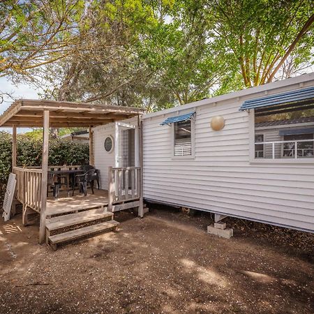 Camping Le Roucan West فيا المظهر الخارجي الصورة