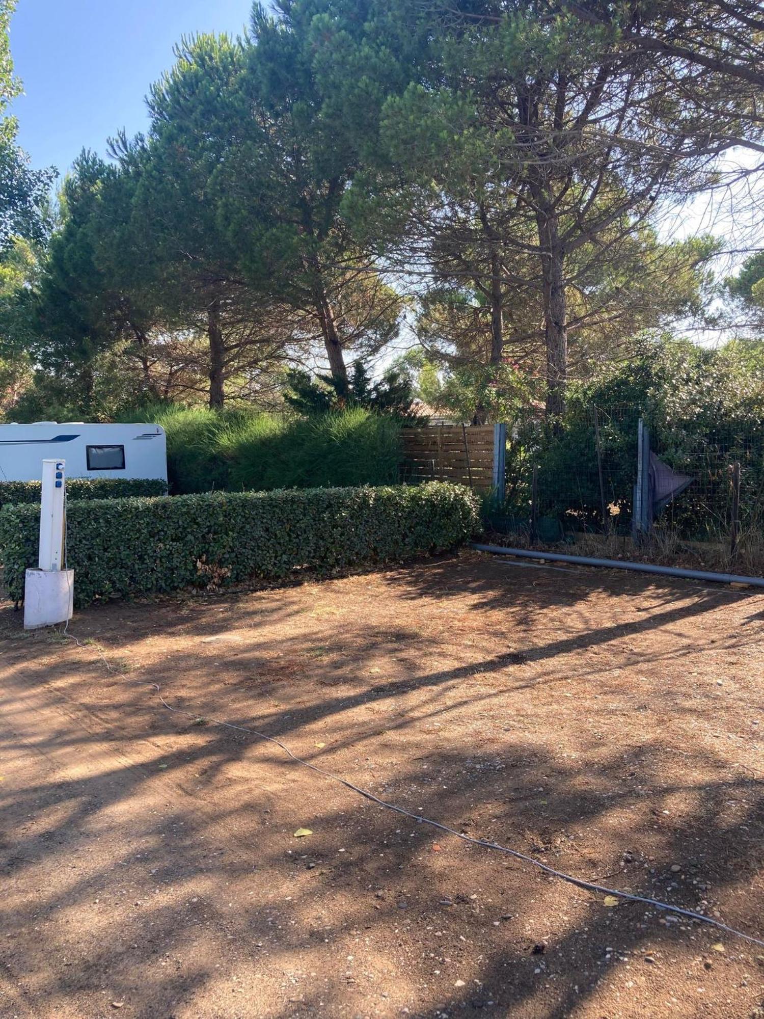 Camping Le Roucan West فيا المظهر الخارجي الصورة