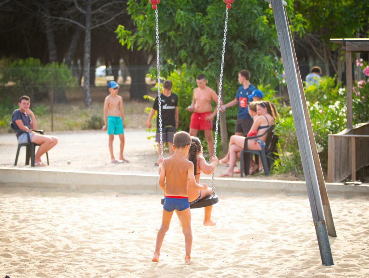 Camping Le Roucan West فيا المظهر الخارجي الصورة